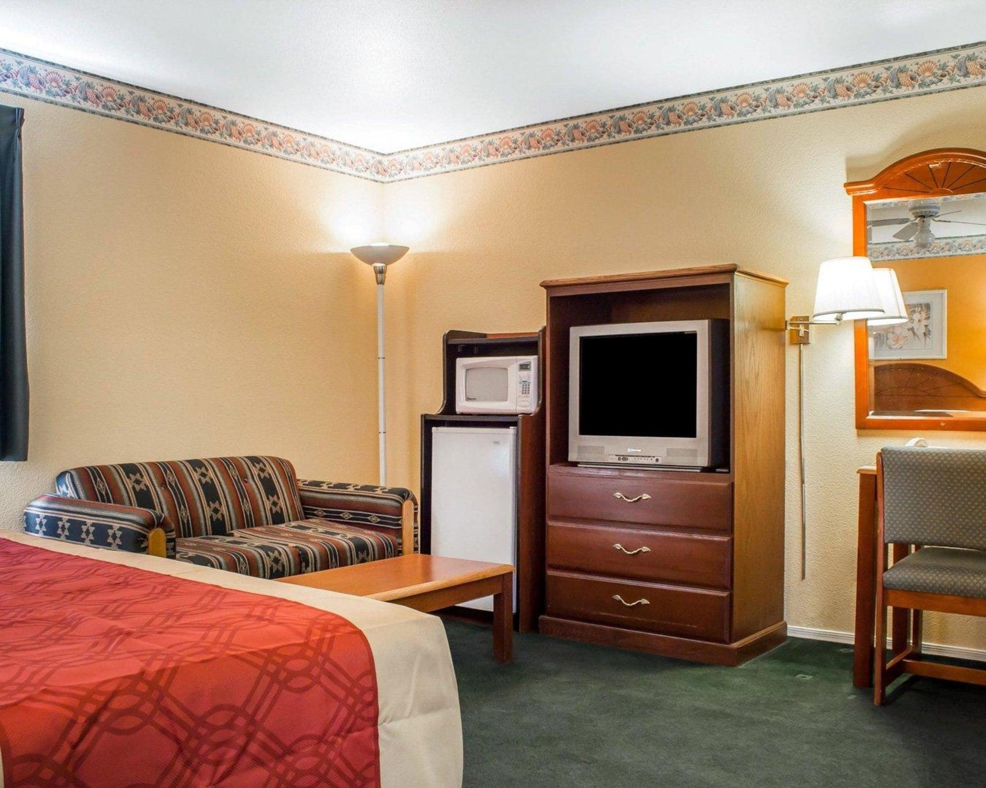 Travelodge By Wyndham Kingman Kültér fotó