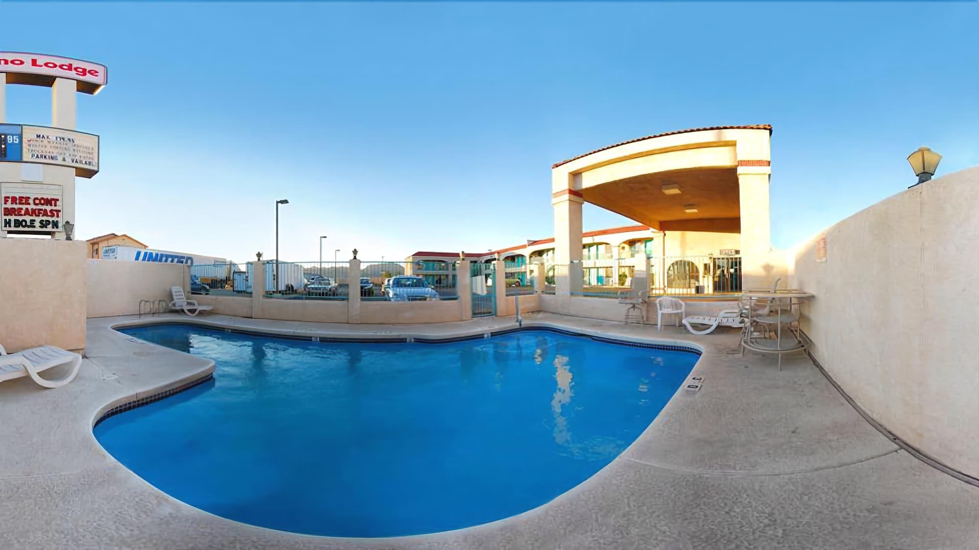 Travelodge By Wyndham Kingman Kültér fotó