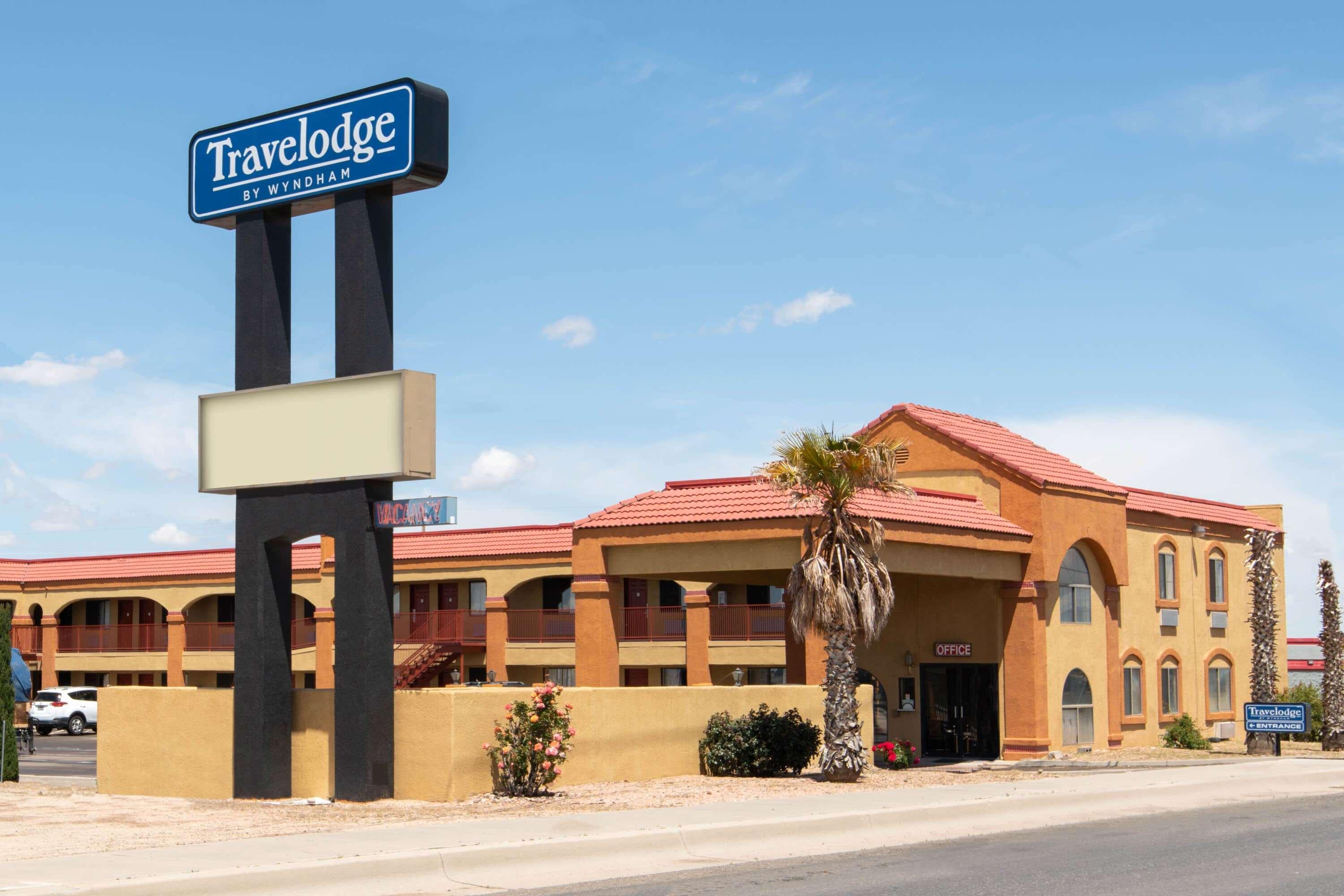 Travelodge By Wyndham Kingman Kültér fotó