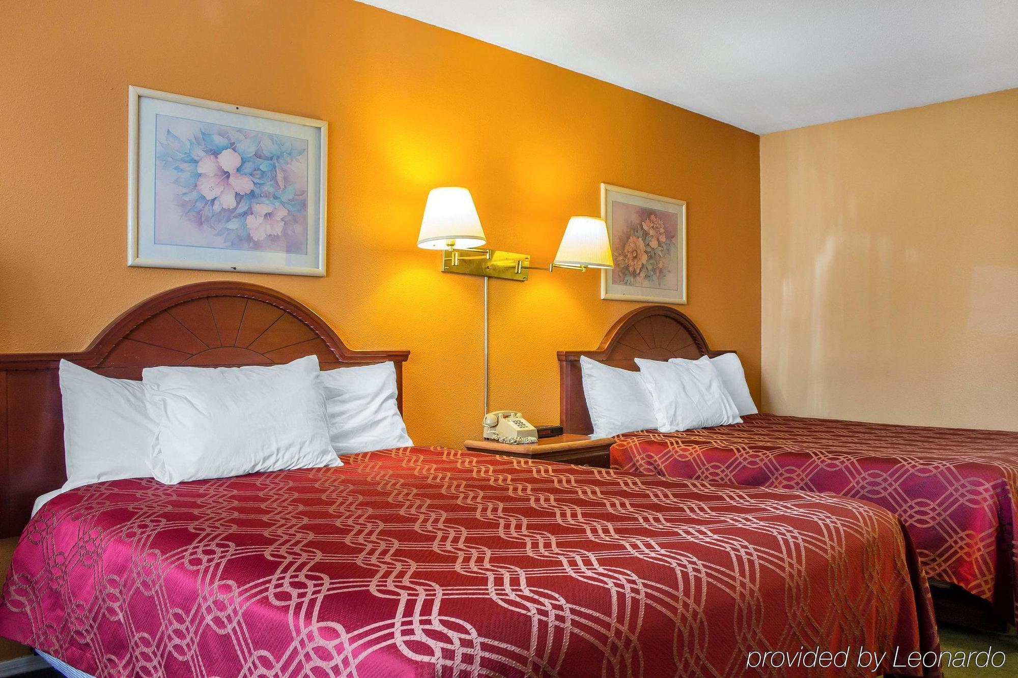 Travelodge By Wyndham Kingman Kültér fotó